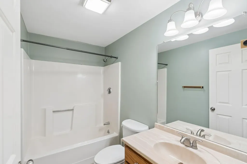 9 Benjamin Hubbard Lane Kennebunk ME 04043