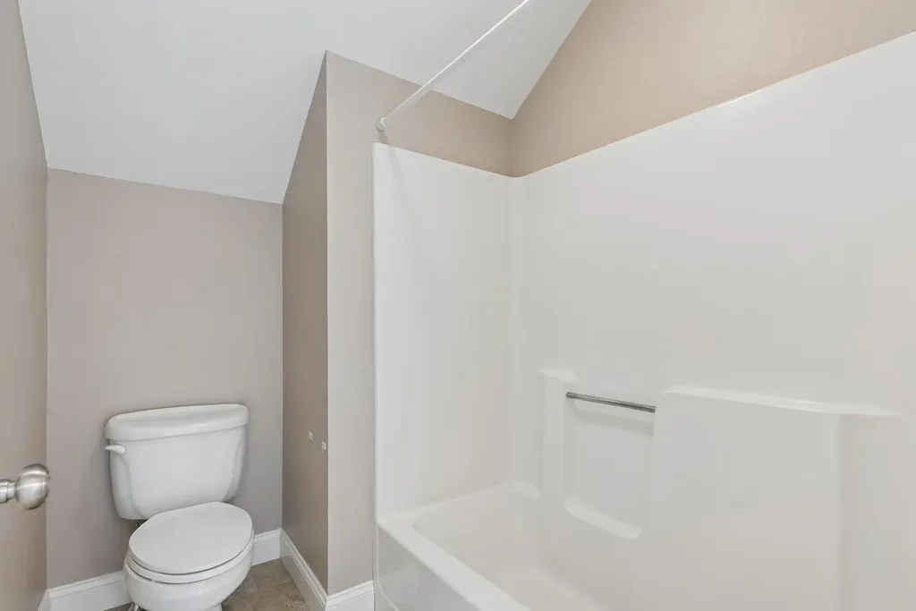 9 Benjamin Hubbard Lane Kennebunk ME 04043