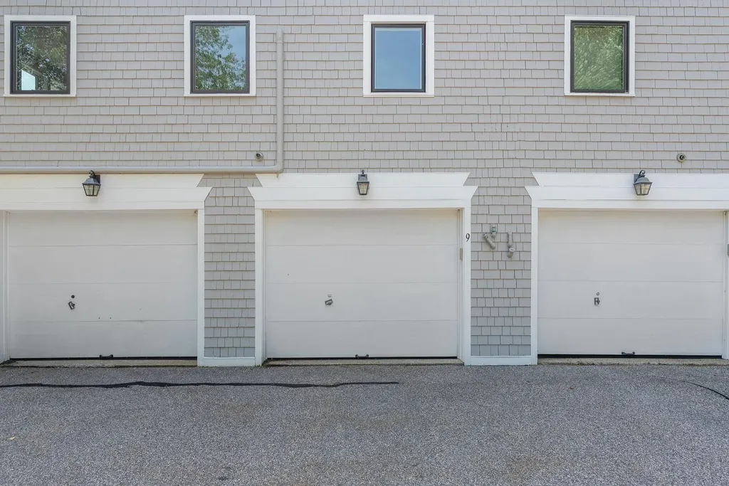 9 Benjamin Hubbard Lane Kennebunk ME 04043
