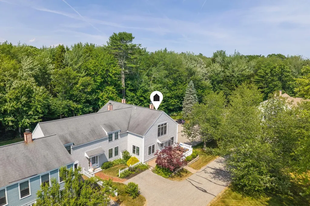 9 Benjamin Hubbard Lane Kennebunk ME 04043