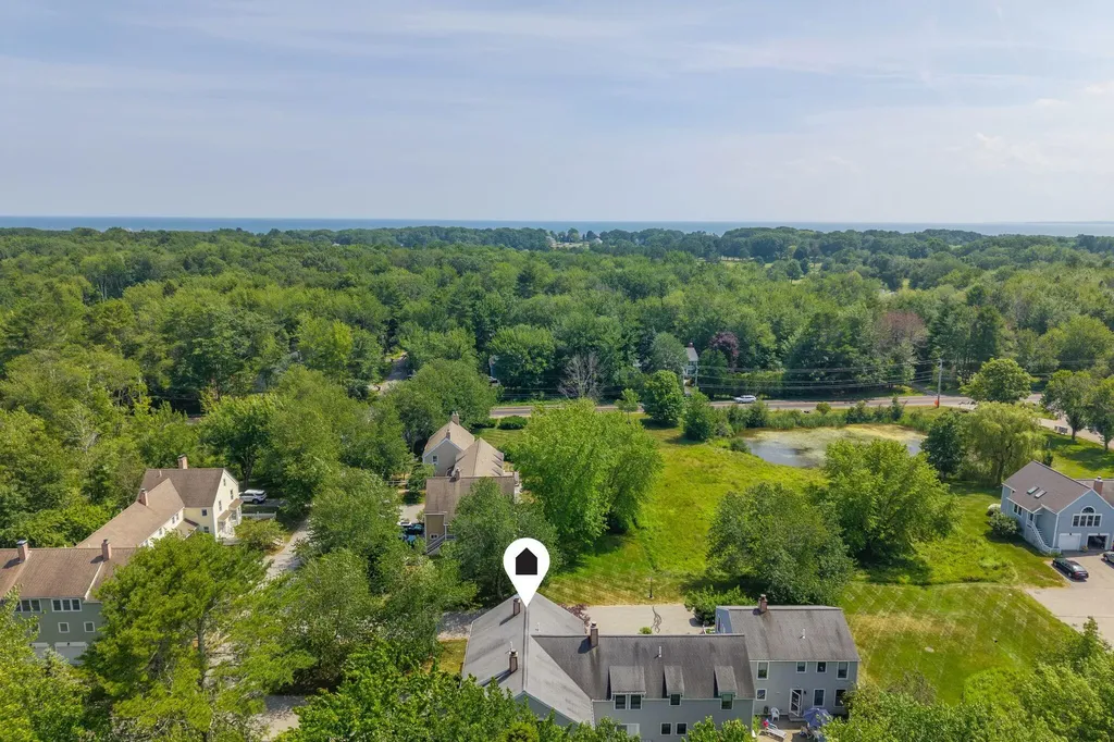 9 Benjamin Hubbard Lane Kennebunk ME 04043