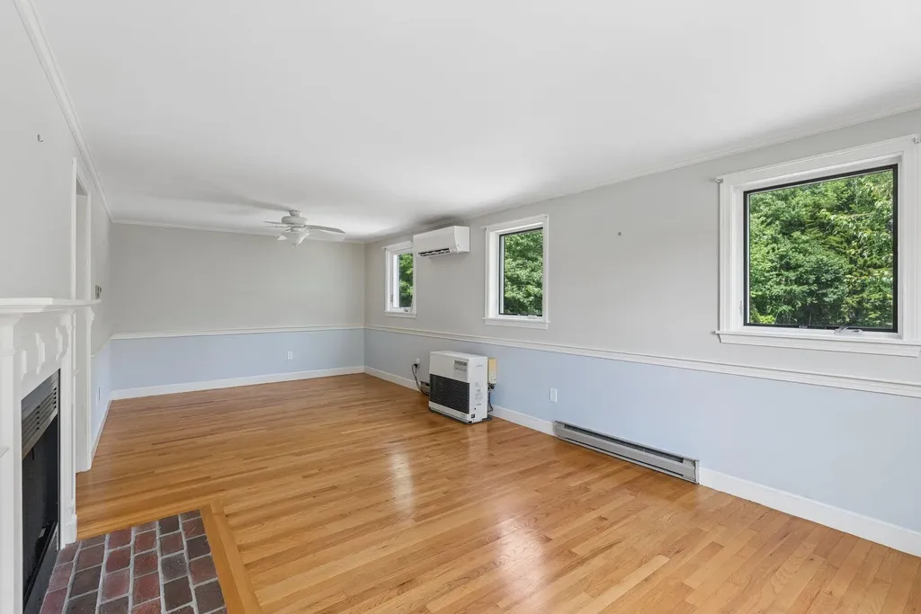9 Benjamin Hubbard Lane Kennebunk ME 04043