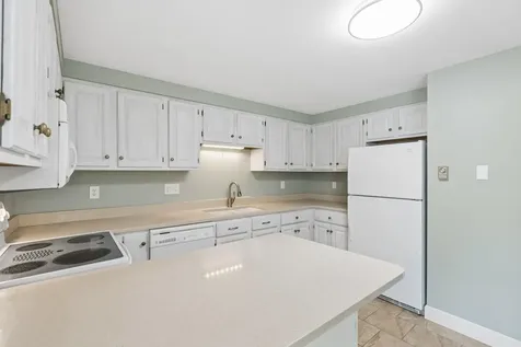 9 Benjamin Hubbard Lane Kennebunk ME 04043