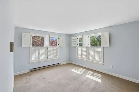 9 Benjamin Hubbard Lane Kennebunk ME 04043