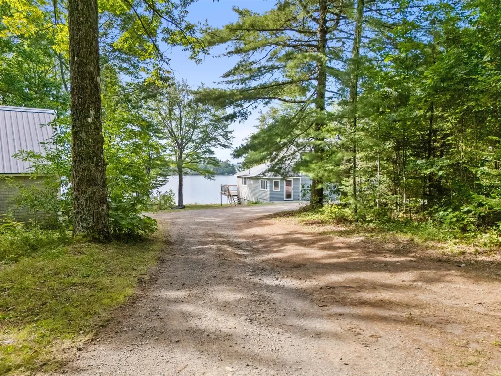 47 Chase Road Baileyville ME 04694