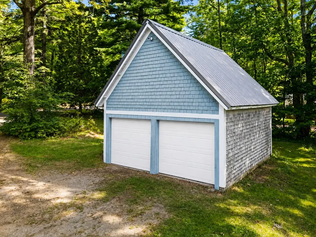 47 Chase Road Baileyville ME 04694