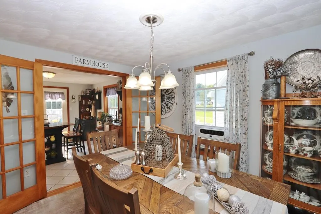 2025 Glenwood Avenue Hermon ME 04401
