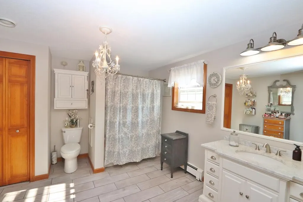 2025 Glenwood Avenue Hermon ME 04401