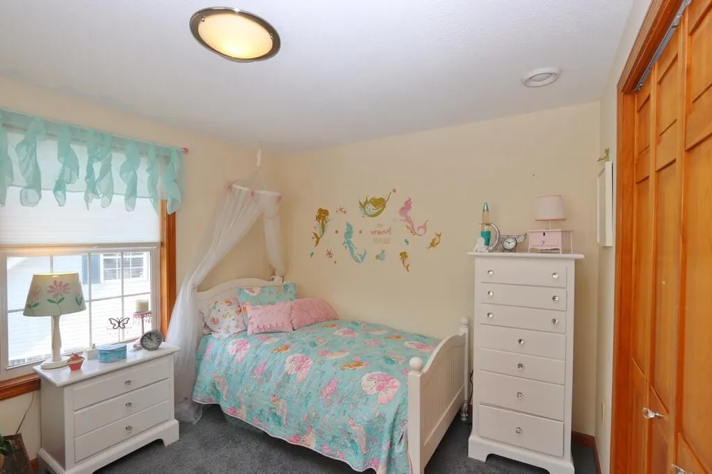 2025 Glenwood Avenue Hermon ME 04401