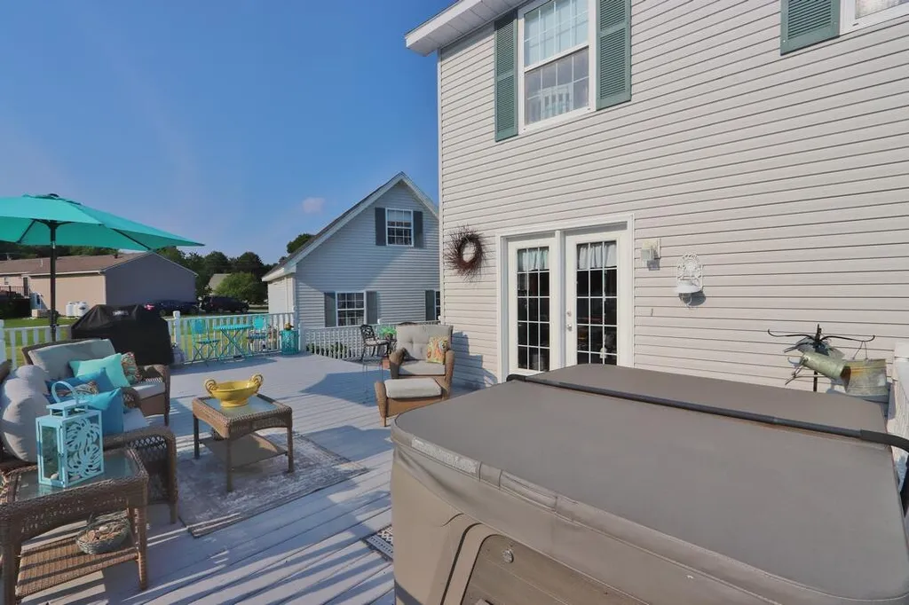2025 Glenwood Avenue Hermon ME 04401