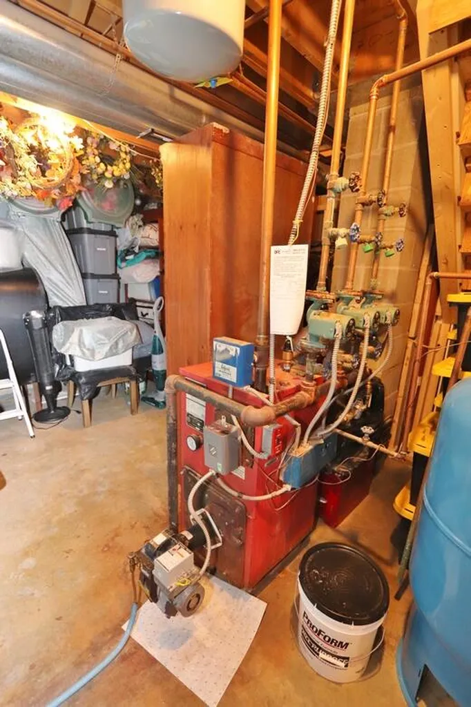 2025 Glenwood Avenue Hermon ME 04401