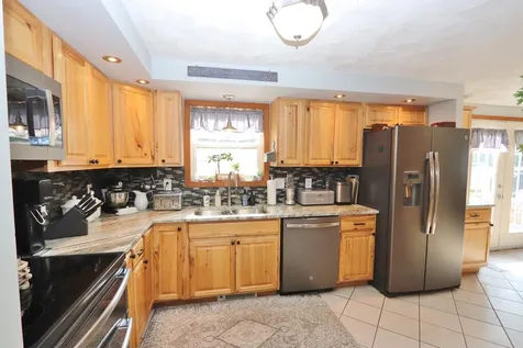 2025 Glenwood Avenue Hermon ME 04401