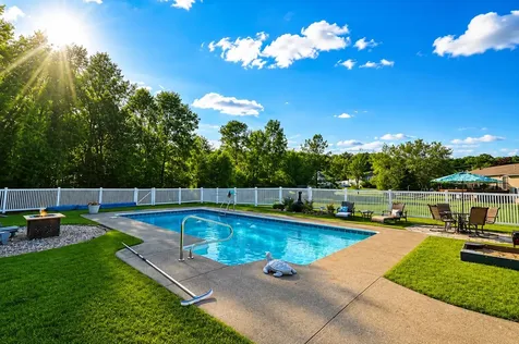 2025 Glenwood Avenue Hermon ME 04401