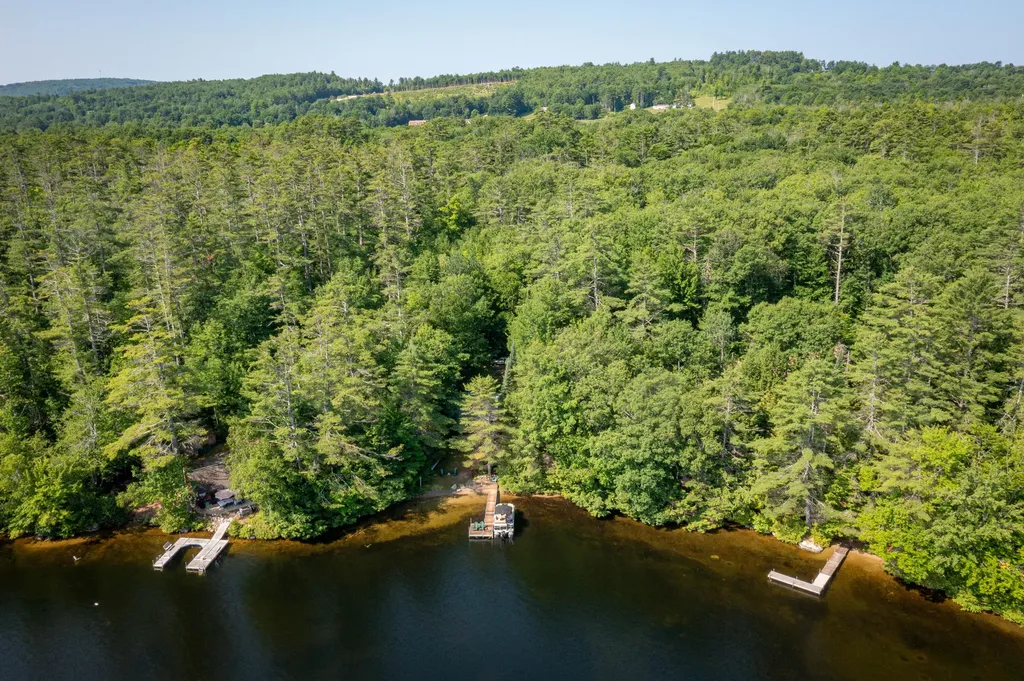 82 Shore Lane Norway ME 04268