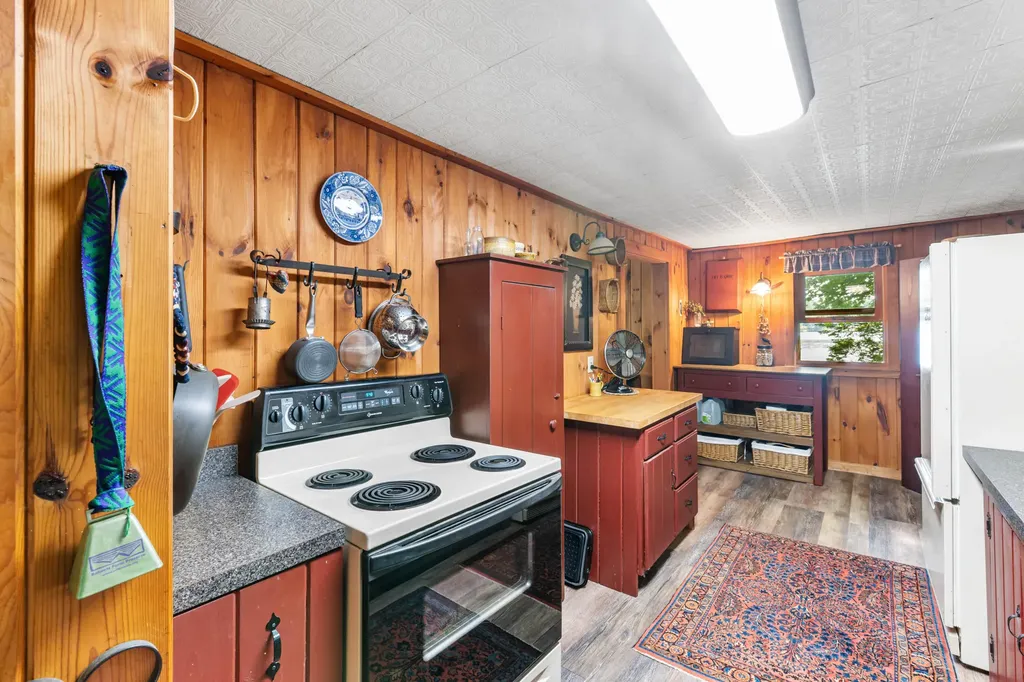 82 Shore Lane Norway ME 04268