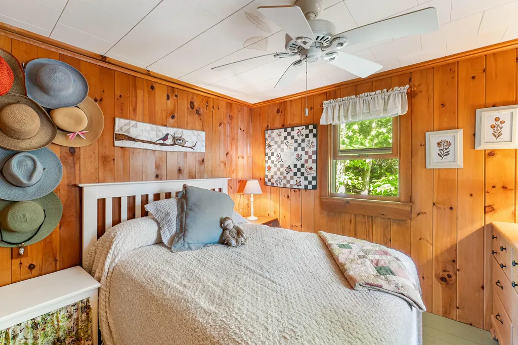 82 Shore Lane Norway ME 04268
