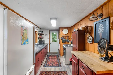82 Shore Lane Norway ME 04268
