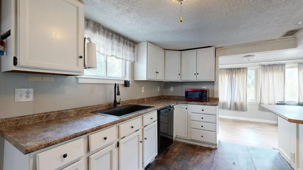 403 Summer Street Auburn ME 04210
