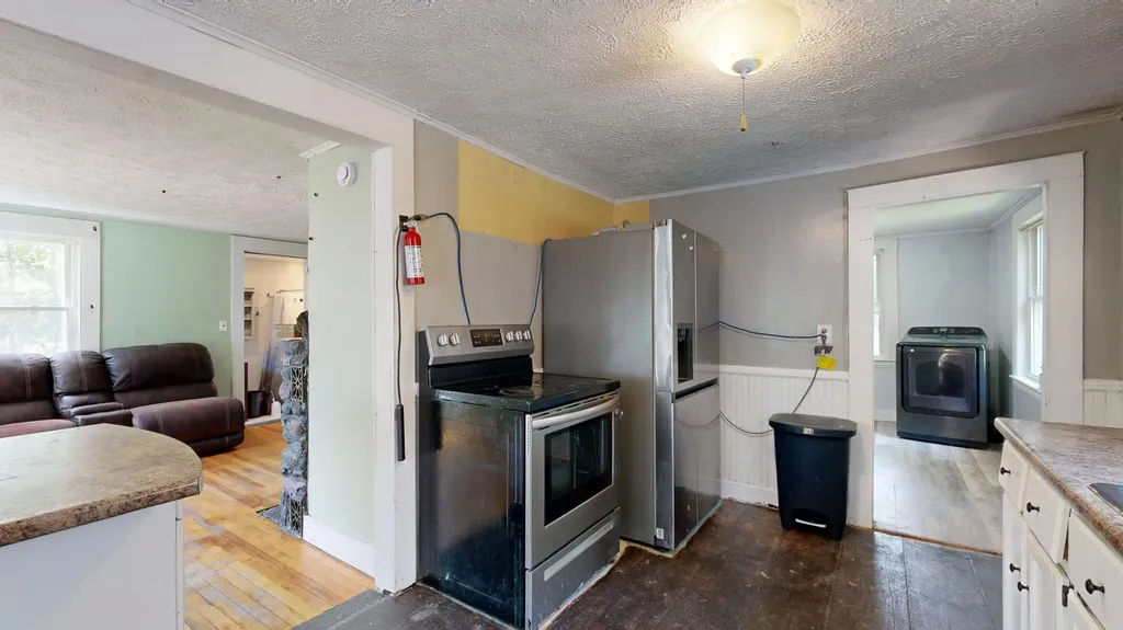 403 Summer Street Auburn ME 04210