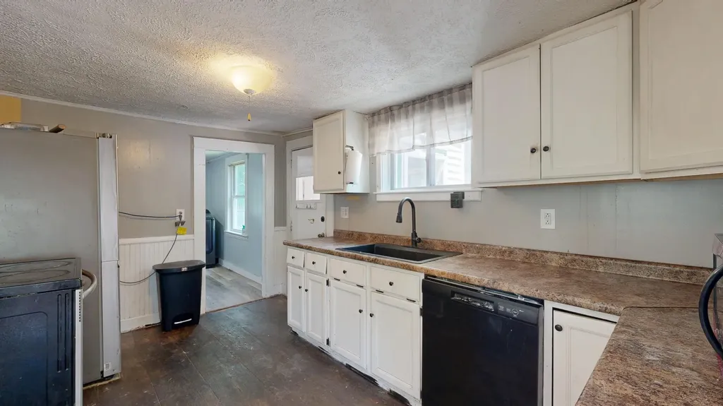 403 Summer Street Auburn ME 04210