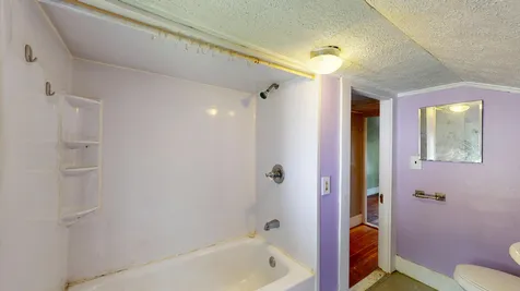 403 Summer Street Auburn ME 04210