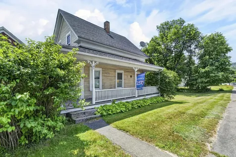 1373 U.s. 2 Rumford ME 04276