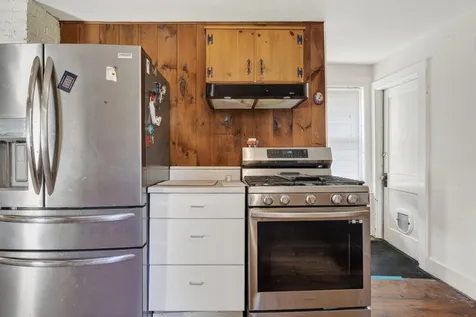 1373 U.s. 2 Rumford ME 04276