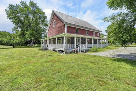 1373 U.s. 2 Rumford ME 04276
