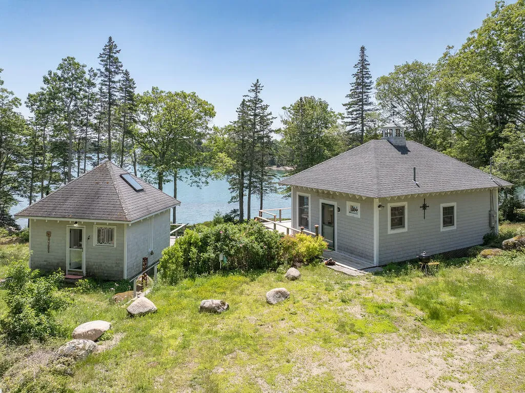 687 Sunshine Road Deer Isle ME 04627