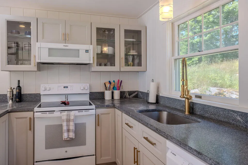 687 Sunshine Road Deer Isle ME 04627