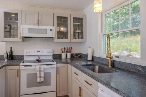 687 Sunshine Road Deer Isle ME 04627