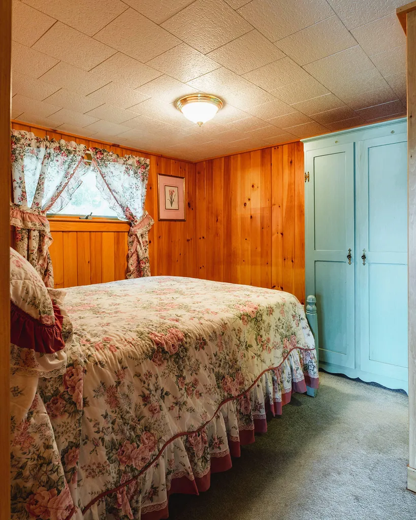 35 5th Avenue Lincolnville ME 04849