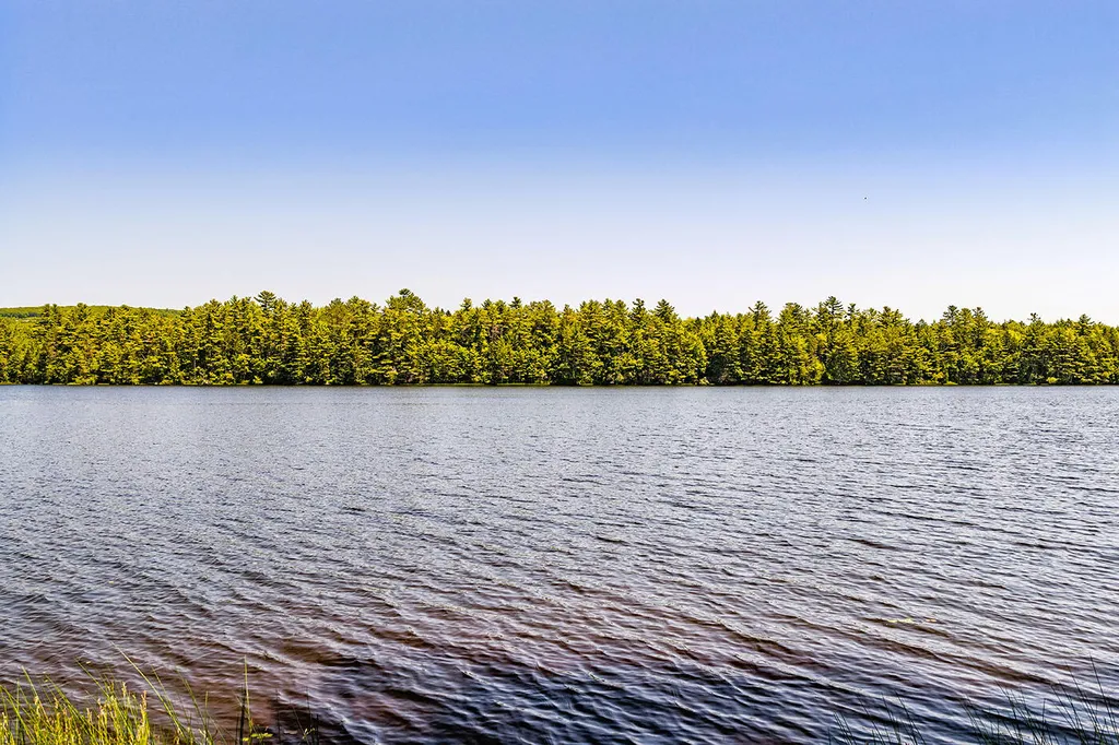 35 5th Avenue Lincolnville ME 04849