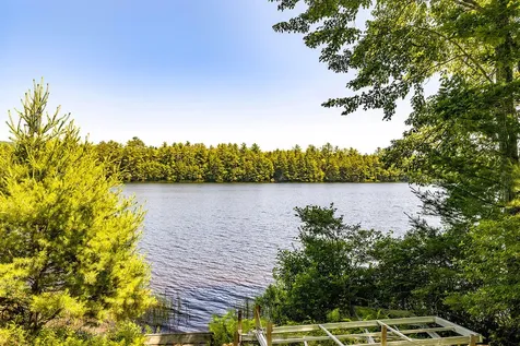 35 5th Avenue Lincolnville ME 04849
