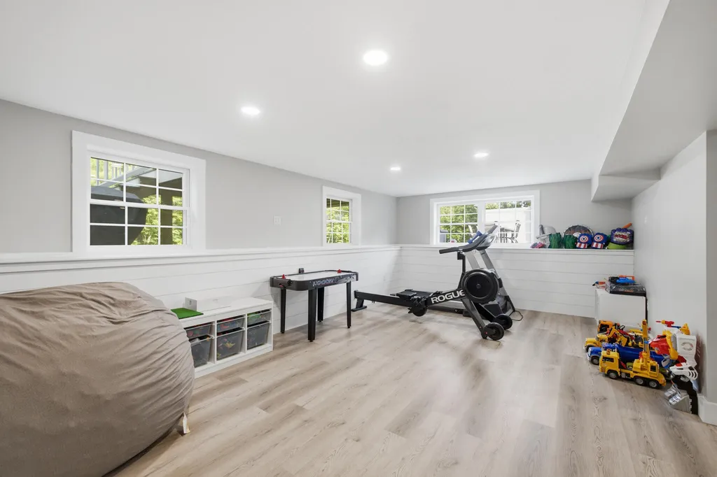 110 Berkshire Way Westbrook ME 04092