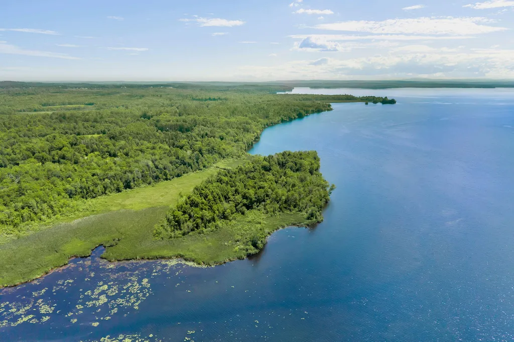 37 Loon Drive Newport ME 04953