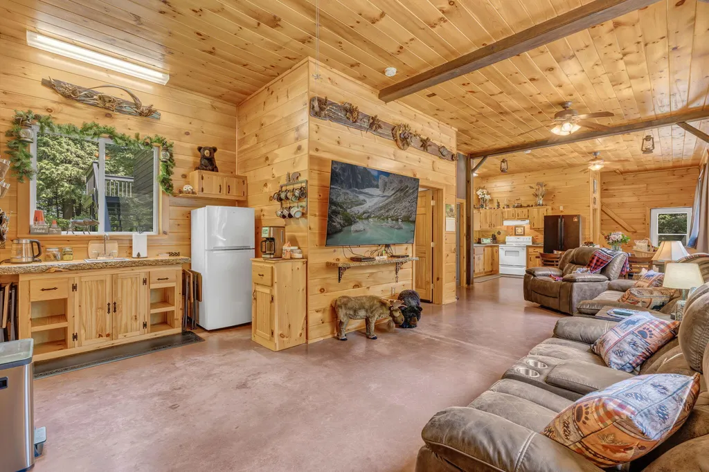 37 Loon Drive Newport ME 04953