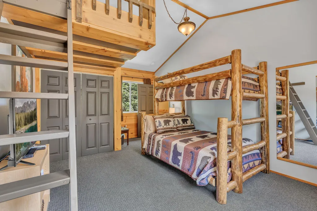 37 Loon Drive Newport ME 04953
