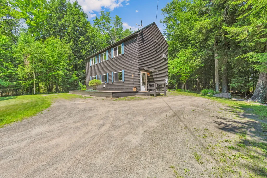 37 Loon Drive Newport ME 04953