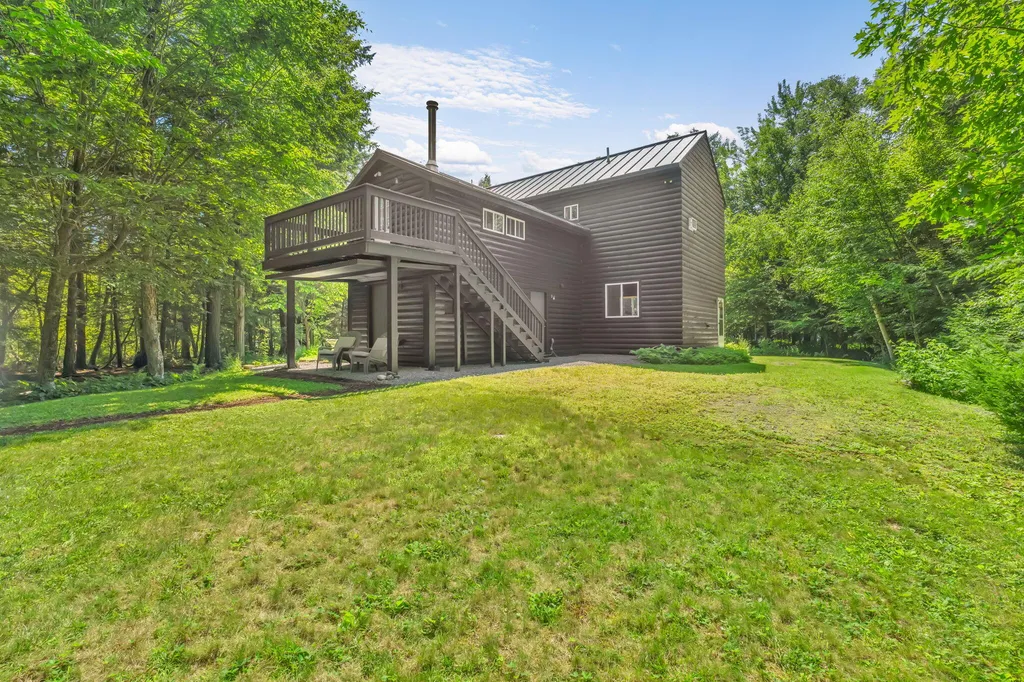 37 Loon Drive Newport ME 04953