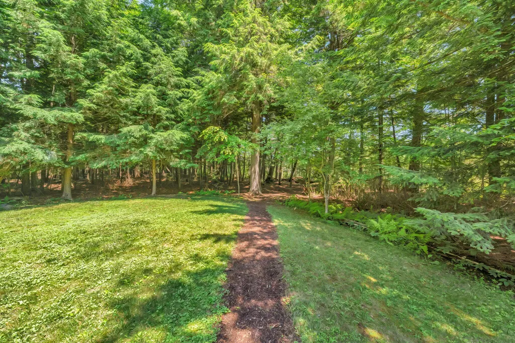 37 Loon Drive Newport ME 04953