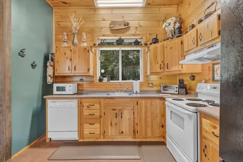 37 Loon Drive Newport ME 04953