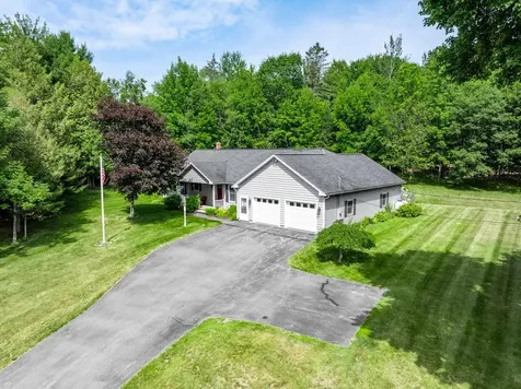 15 Stetson Drive Hampden ME 04444