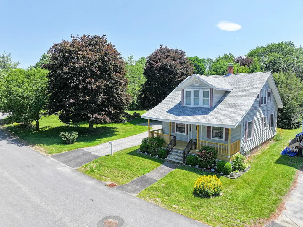 5 Payne Street Lewiston ME 04240