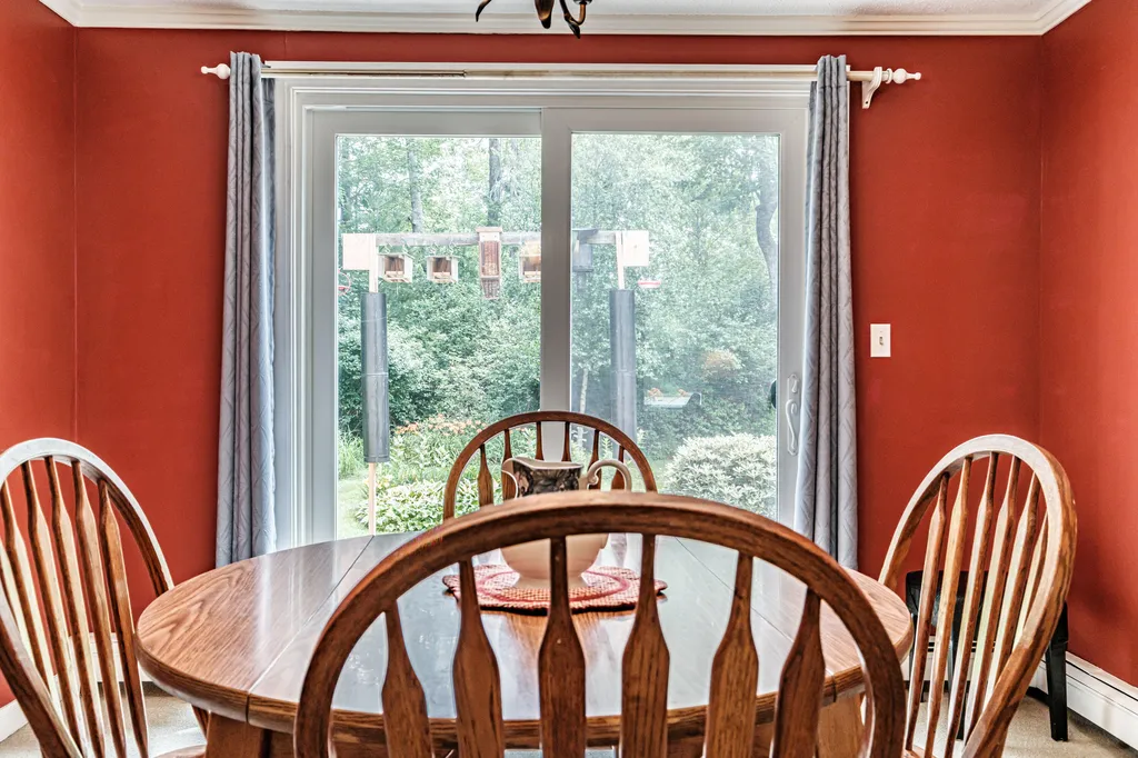 13 Hawthorn Circle Scarborough ME 04074