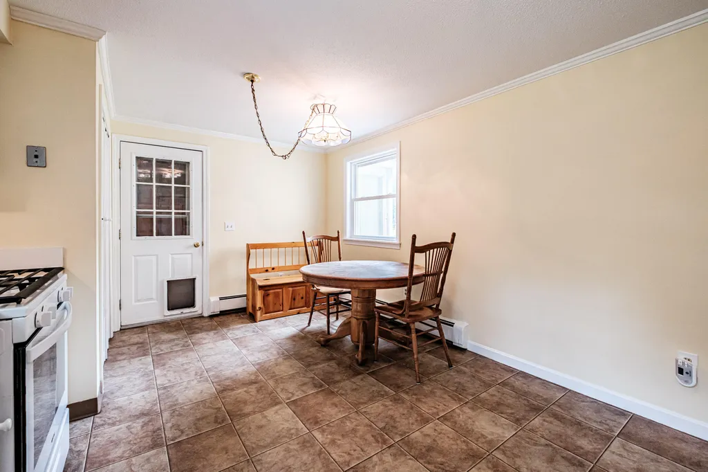 13 Hawthorn Circle Scarborough ME 04074