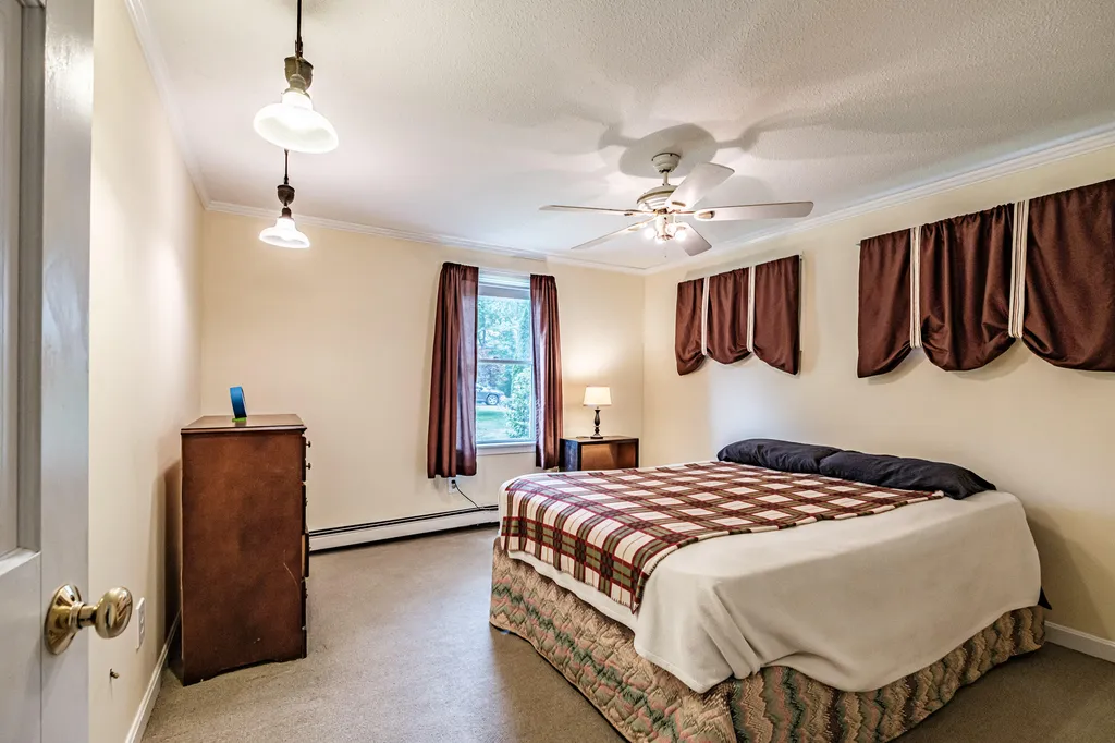 13 Hawthorn Circle Scarborough ME 04074