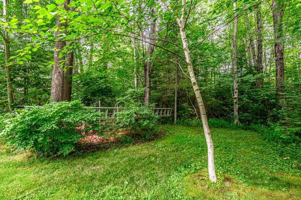13 Hawthorn Circle Scarborough ME 04074