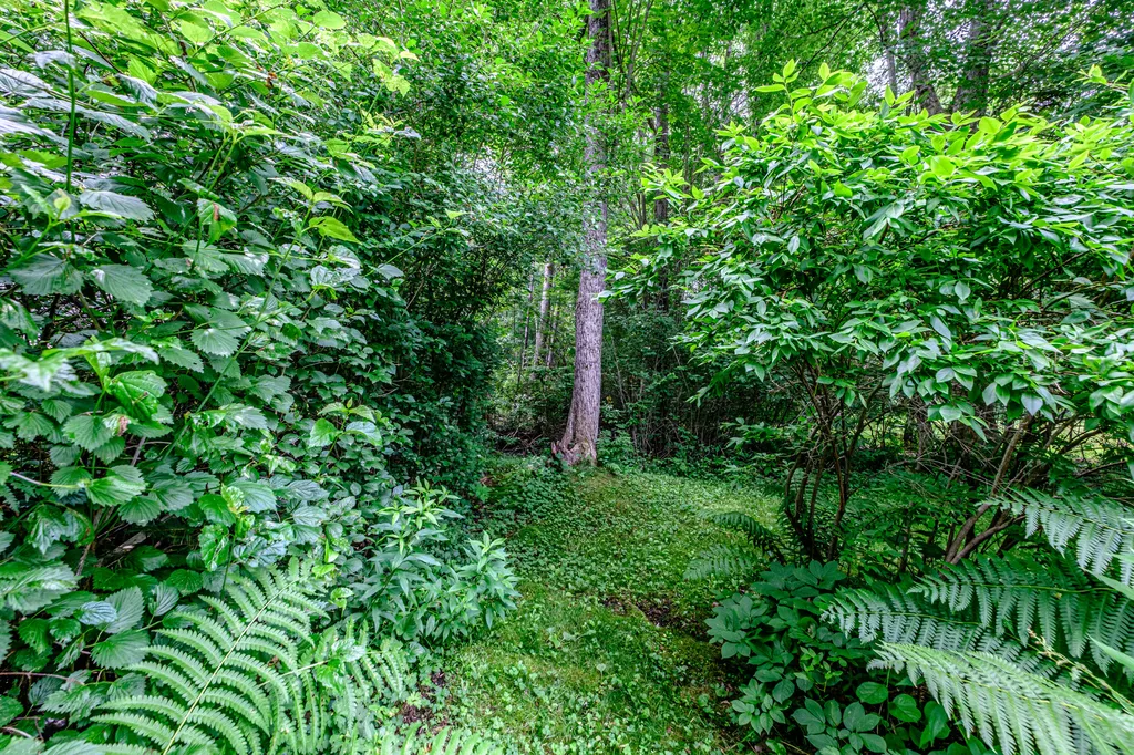 13 Hawthorn Circle Scarborough ME 04074