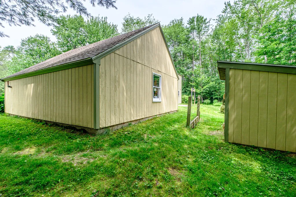 13 Hawthorn Circle Scarborough ME 04074